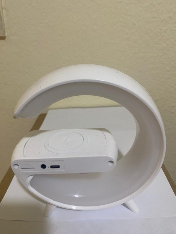 g63 G63 White Wireless Fast Charger & Digital Clock